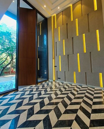 Bedroom in 3 BHK Builder Floor at Sector 33 – for Sale