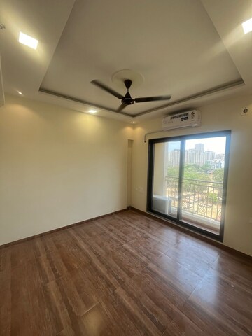 Room in 2 BHK Apartment at KM Horizon Exotica, Anand Nagar – for Rent