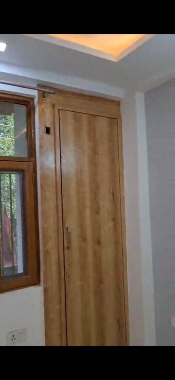 3 BHK Builder Floor For Sale in Vasundhara Sector 1