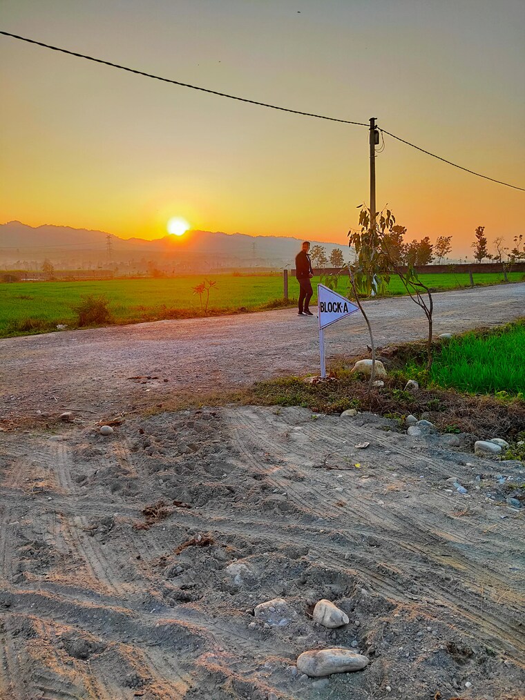 undefined, shimla bypass road  225 Sq.Yd. Plot In Shimla Bypass Road Dehradun 8596262