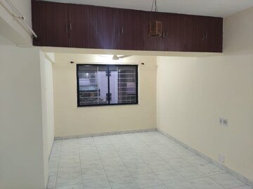 Room in 3 BHK Apartment at Aashiyana Park, Aundh – for Rent