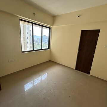 Room in 2 BHK Apartment at Ram Pushpanjali Residency, Owale – for Rent