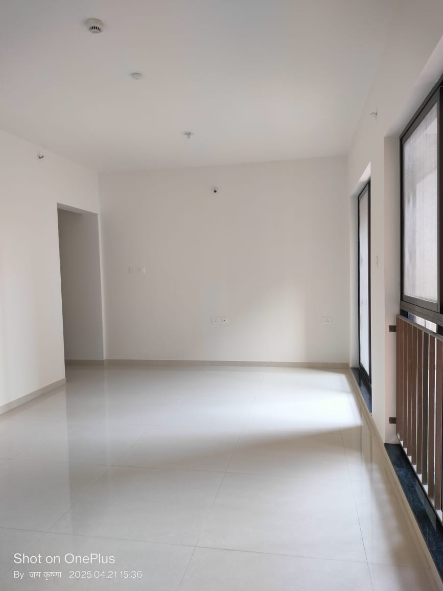 3 BHK Apartment For Rent in Mantra Monarch