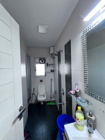 2 BHK Apartment For Rent in Sunteck City Avenue 2, Goregaon West