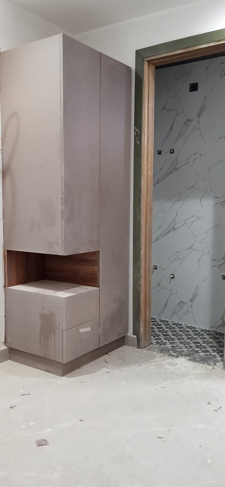 Bathroom, igi airport area 3 Bedroom 1000 Sq.Ft. Builder Floor In Igi Airport Area Delhi 8596477