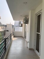 3 BHK + Servant Room 300 Sq.Yd. Builder Floor in Sushant Lok I