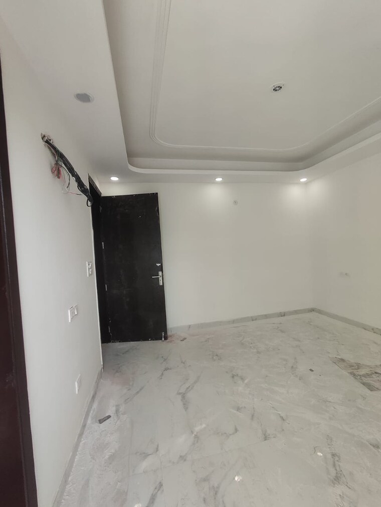 Room, palm-residency-chhatarpur 3.5 Bedroom 2000 Sq.Ft. Apartment In Chattarpur Delhi 8596507