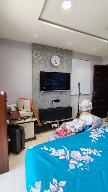 Furnished Amenities in 2 BHK Apartment at Sunteck City Avenue 2, Goregaon West – for Rent