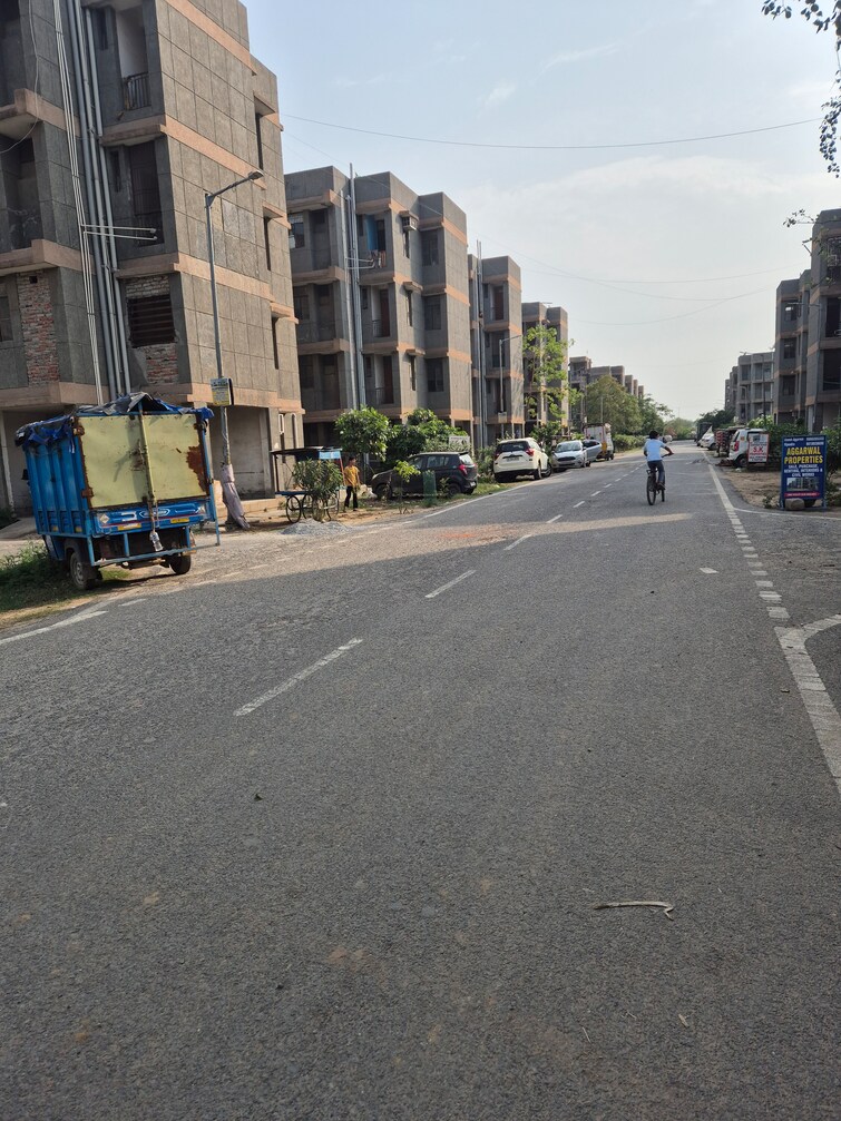 Cover Image, sector 10 greater noida 1.5 Bedroom 30 Sq.Mt. Apartment In Sector 10 Greater Noida Greater Noida 8596515