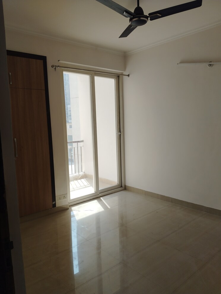 Room, amrapali-leisure-park 3 Bedroom 1450 Sq.Ft. Apartment In Amrapali Leisure Valley Greater Noida 8596529