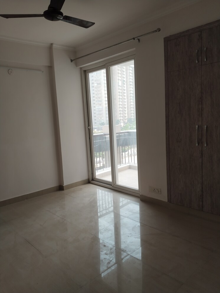 Room, amrapali-leisure-park 3 Bedroom 1450 Sq.Ft. Apartment In Amrapali Leisure Valley Greater Noida 8596529