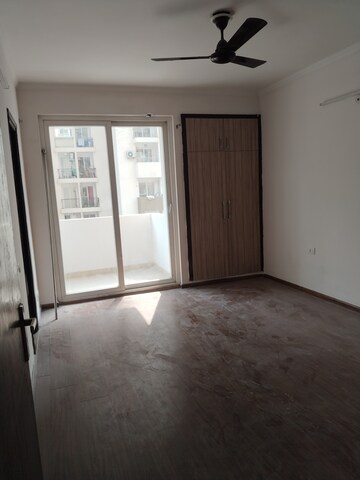 3 BHK Apartment For Rent in Amrapali Leisure Park, Amrapali Leisure Valley