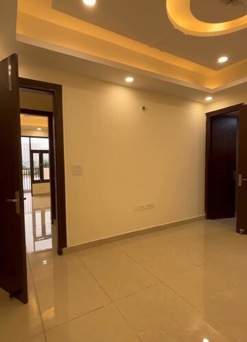 Room in 4 BHK Apartment at Javin Raj Empire, Raj Nagar Extension – for Sale