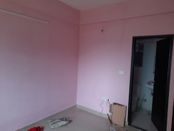 Room in 2.5 BHK Apartment at Greenfield City, Maheshtala – for Rent