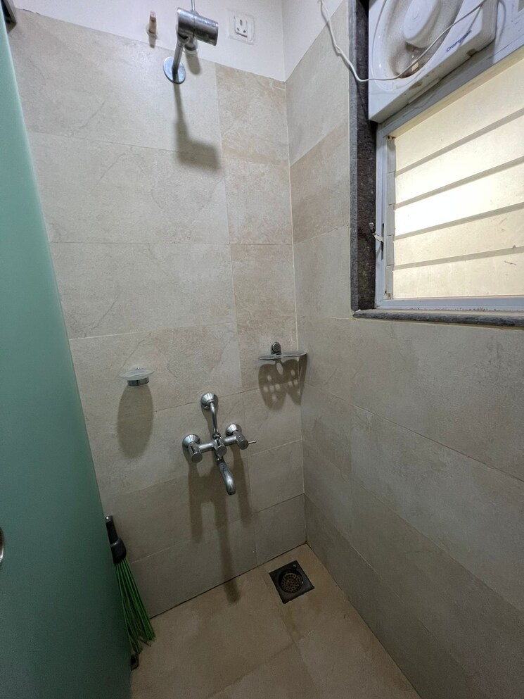 Bathroom, godrej-garden-city-pinecrest 3 Bedroom 2211 Sq.Ft. Apartment In Jagatpur Ahmedabad 8596570