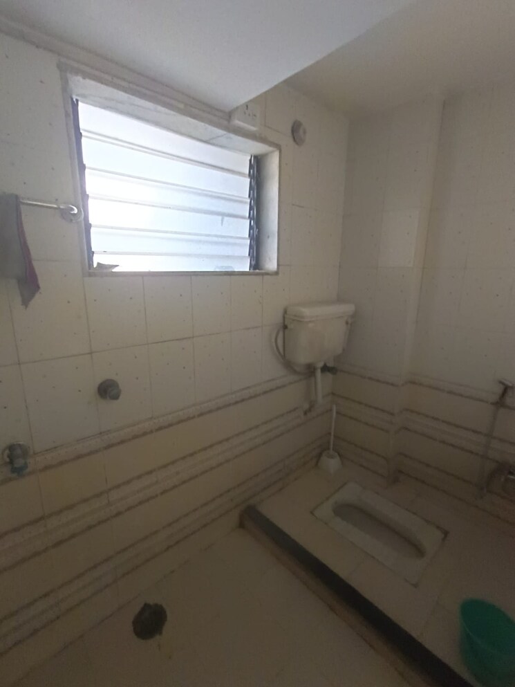 Bathroom, sarovar-darshan 2 Bedroom 690 Sq.Ft. Apartment In Panch Pakhadi Thane 8596648