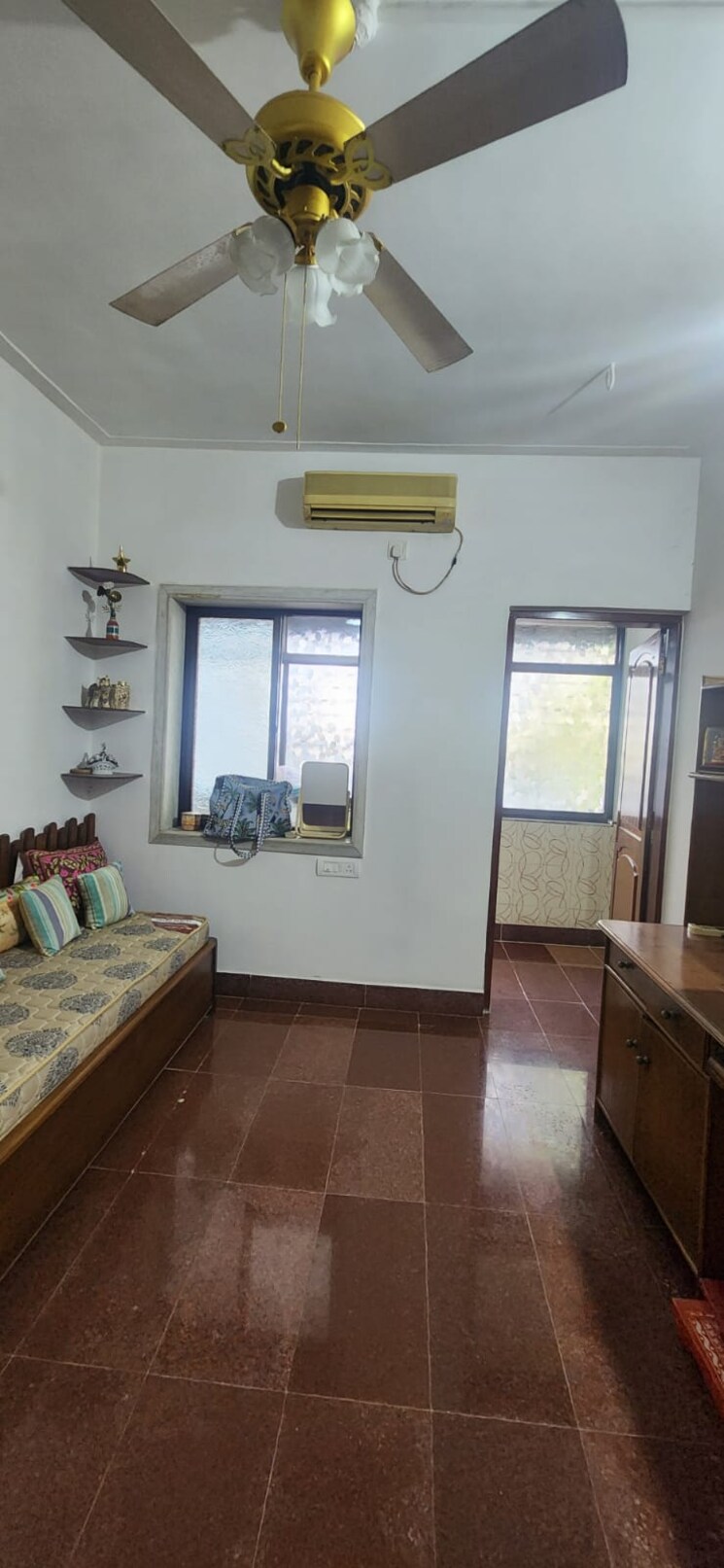 Living Room, kona-seema-chs 1 Bedroom 450 Sq.Ft. Apartment In Chembur Mumbai 8596638