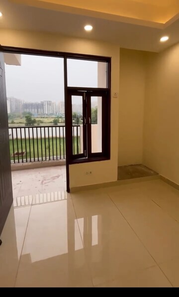 Room in 4 BHK Apartment at Javin Raj Empire, Raj Nagar Extension – for Sale
