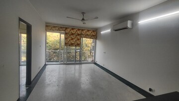 3 BHK Apartment For Sale in RWA Chittaranjan Park Block R, Chittaranjan Park