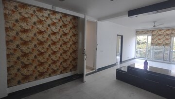 Bedroom in 3 BHK Apartment at RWA Chittaranjan Park Block R, Chittaranjan Park – for Sale
