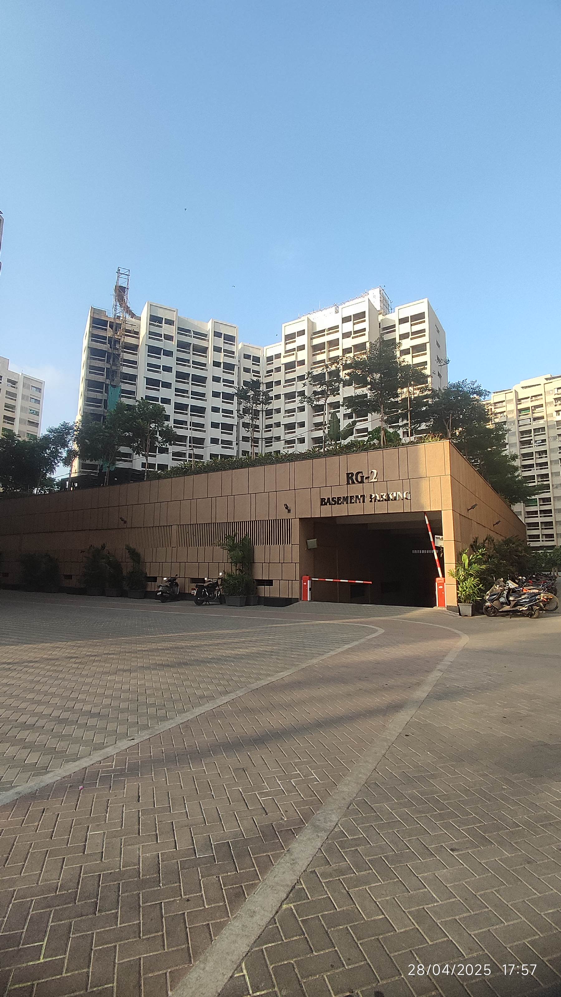 1 BHK + Pooja Room Apartment For Rent in Evershine Amavi 303 Phase 1