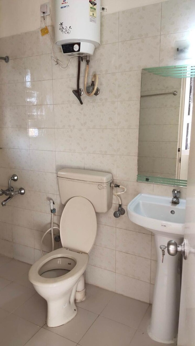 Bathroom, puravankara-purva-heights 3 Bedroom 1499 Sq.Ft. Apartment In Bilekahalli Bangalore 8596704