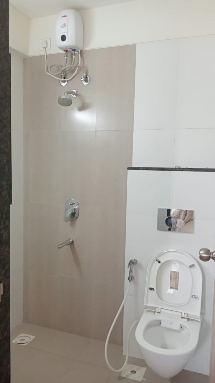Bathroom, godrej-nest-kandivali 2 Bedroom 606 Sq.Ft. Apartment In Kandivali East Mumbai 8596706