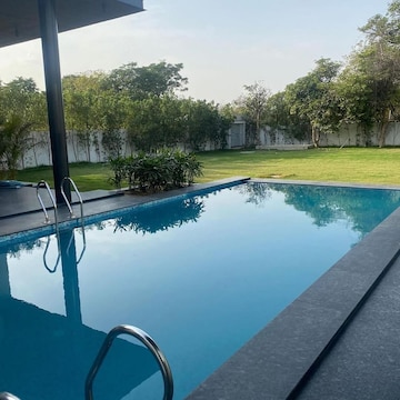 Swimming Pool in 6 BHK Villa at Satbari – for Rent