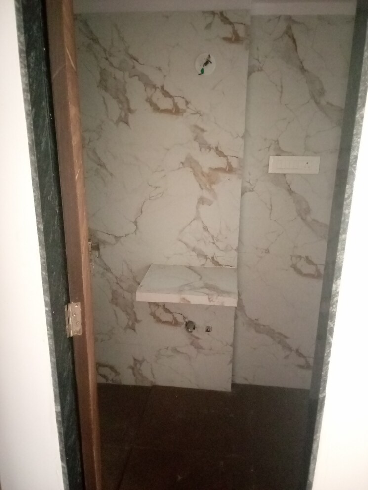 Bathroom, madhu-matrusmruti-chs 1 Bedroom 400 Sq.Ft. Apartment In Goregaon West Mumbai 8596742