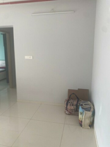 Room in 2 BHK Apartment at Wadhwa Atmosphere O2, Mulund West – for Rent