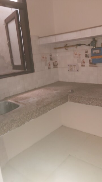 Bathroom in 1 RK Builder Floor at Mayur Vihar – for Rent