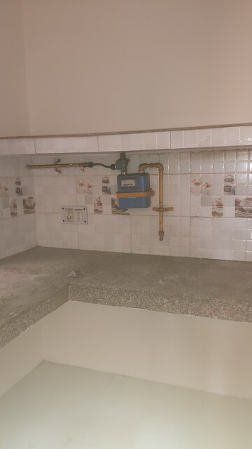 Bathroom in 1 RK Builder Floor at Mayur Vihar – for Rent