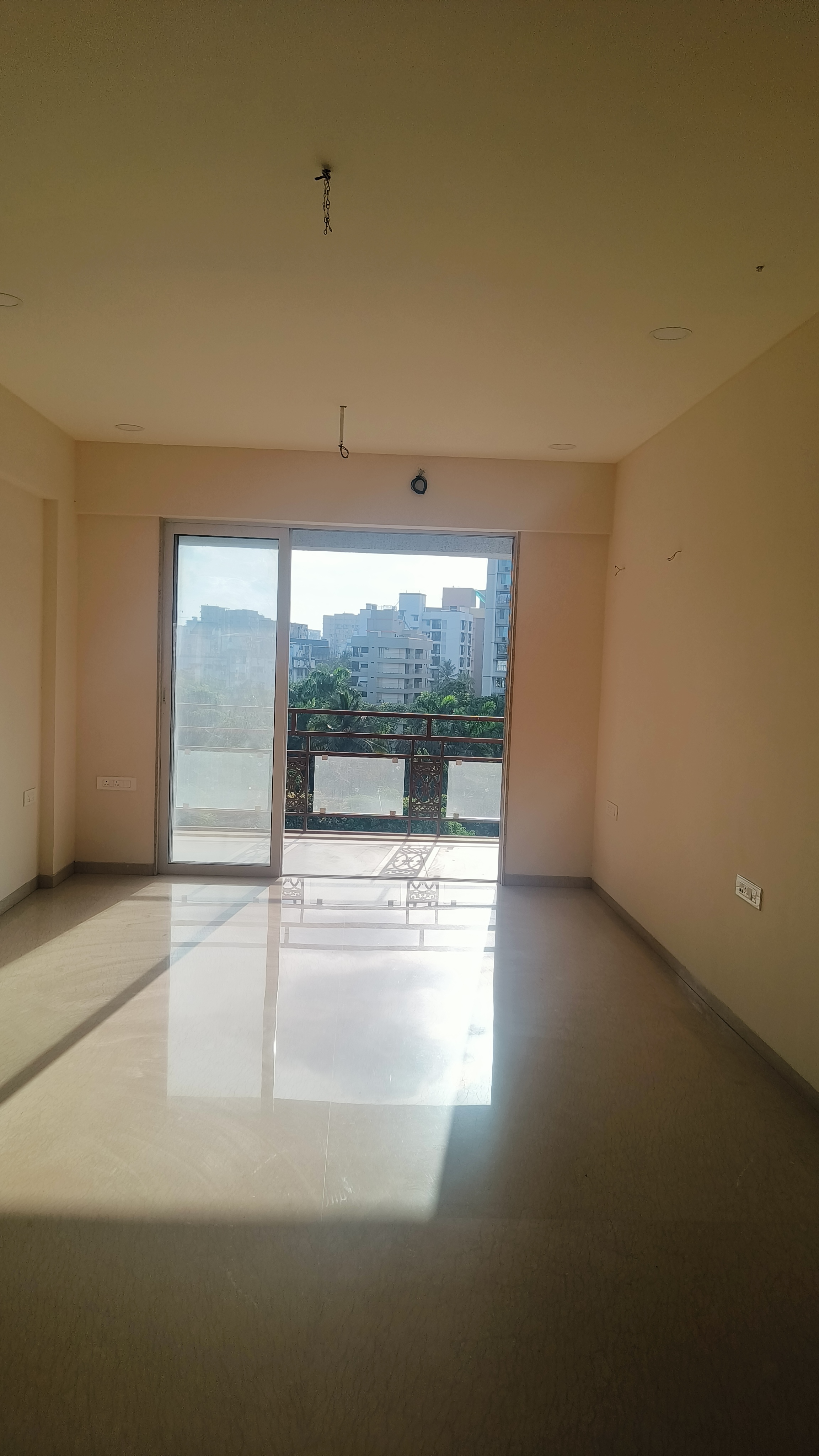 4 BHK Apartment For Sale in Avron V