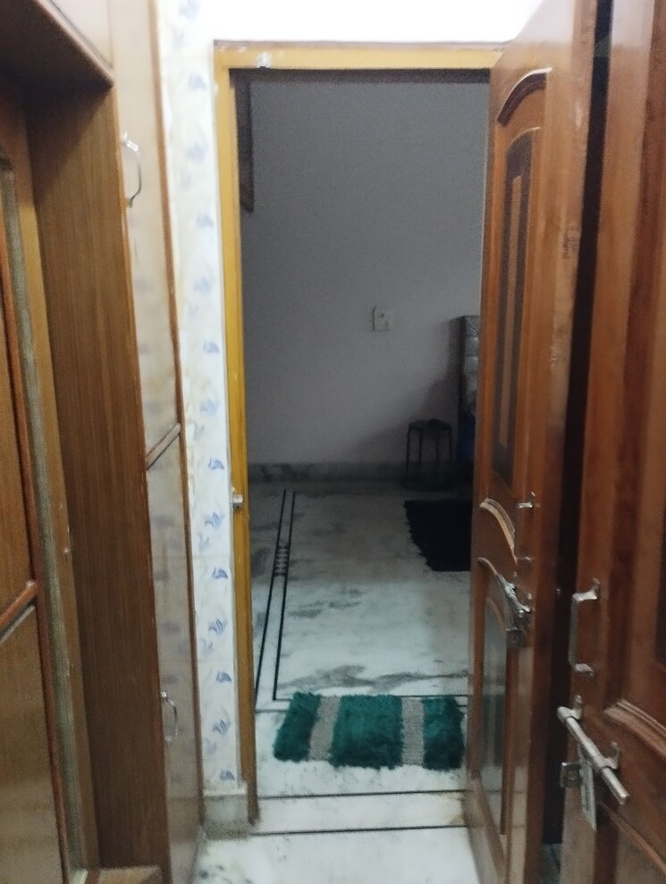 Balcony, sector 15 5 Bedroom 300 Sq.Yd. Independent House In Sector 15 Sonipat 8596826