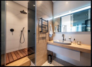 Attached Bathroom in 4 BHK Builder Floor at Rajendra Nagar – for Sale