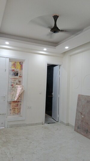 Building Lobby in 3 BHK Builder Floor at Fidato Honour Homes, Sector 89 – for Sale