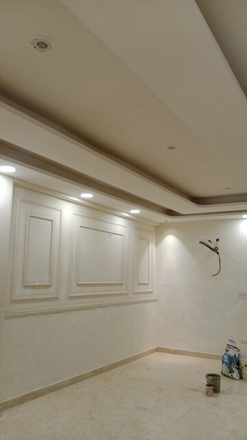 Room in 3 BHK Builder Floor at Fidato Honour Homes, Sector 89 – for Sale