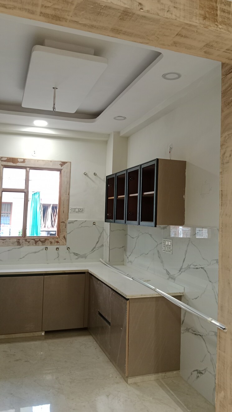 Kitchen, fidato-honour-homes 3 Bedroom 180 Sq.Yd. Builder Floor In Sector 89 Faridabad 8596844