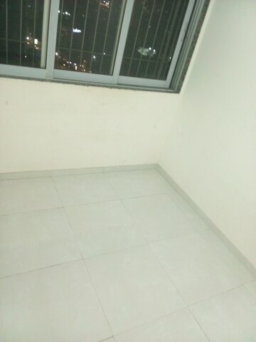 Room in 1 BHK Apartment at Hill View CHS Goregaon, Goregaon West – for Rent