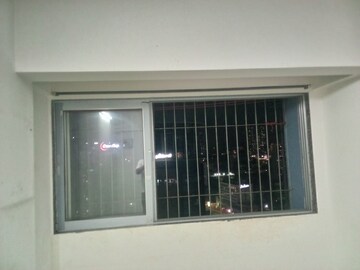 Room in 1 BHK Apartment at Hill View CHS Goregaon, Goregaon West – for Rent