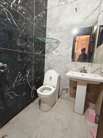 Bathroom in Studio Builder Floor at Sector 45 – for Rent