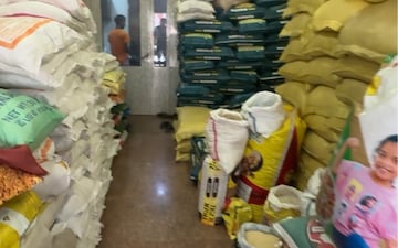 Shop For Sale in Malad East
