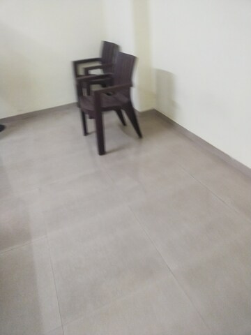 Room in 1 BHK Apartment at Swastik Chambers, Chembur – for Rent