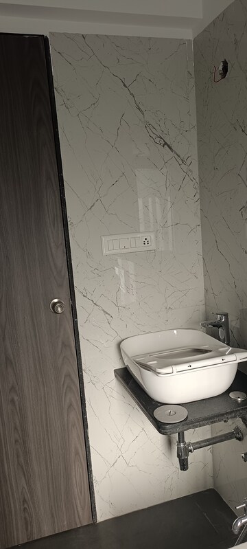 Bathroom in 2.5 BHK Apartment at DLH Dawn, Santacruz West – for Rent