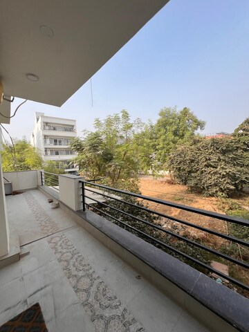 Balcony in 3 BHK Builder Floor at Sushant Lok 2, Sector 57 – for Rent