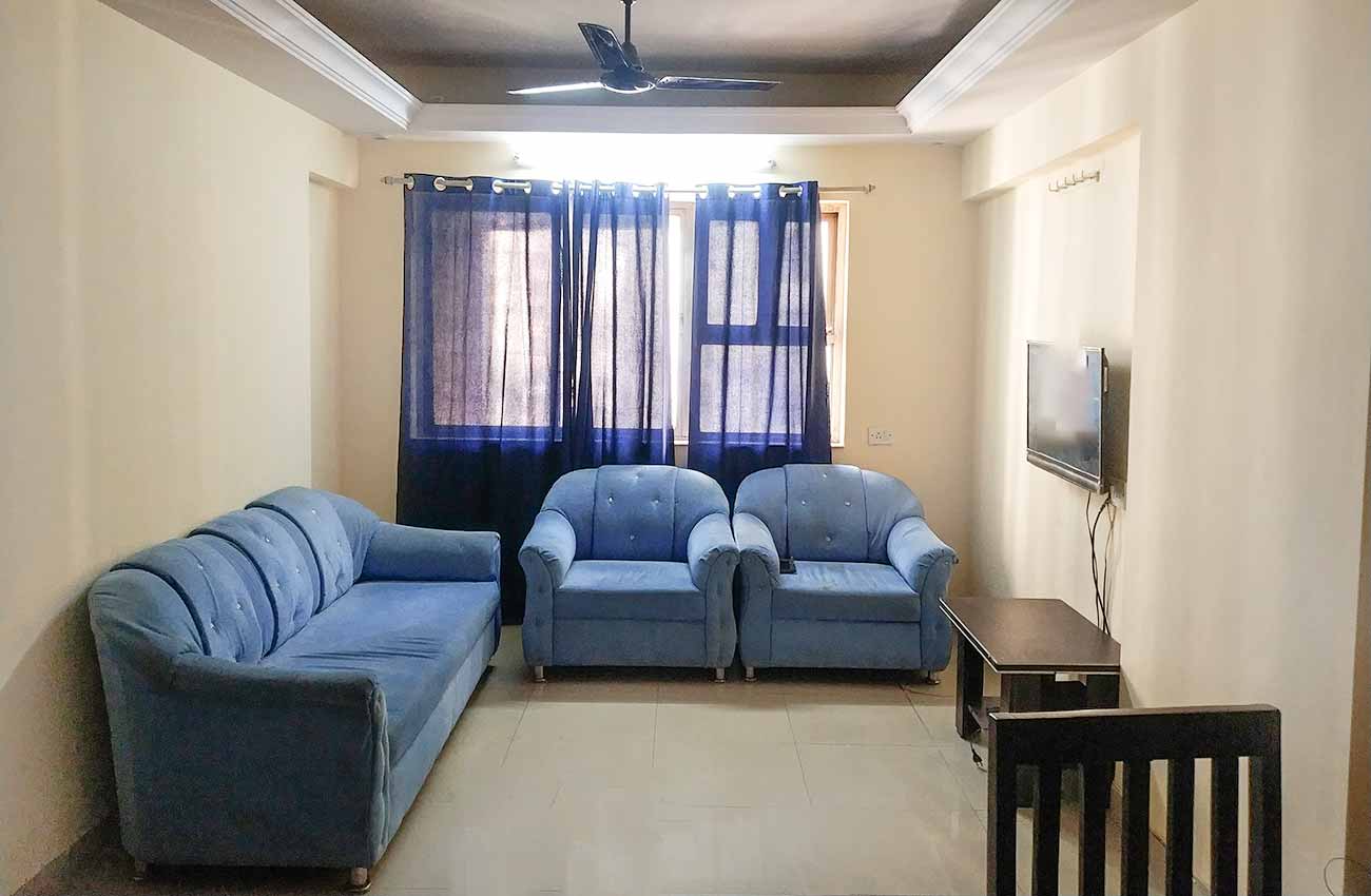 Pg For Rent in Kailash Complex