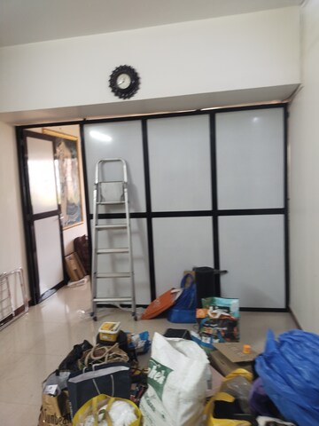 Master Bedroom in 1.5 BHK Apartment at Jeevan Prakash CHS, Nehru Nagar – for Rent