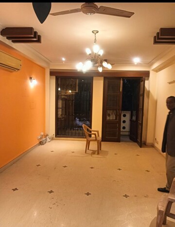 3.5 BHK Builder Floor For Rent in Chittaranjan Park