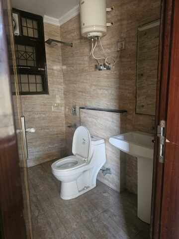 Bathroom in 3 BHK Builder Floor at Sector 47 – for Rent