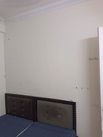 Room in 3 BHK Apartment at Vasant Kunj – for Rent